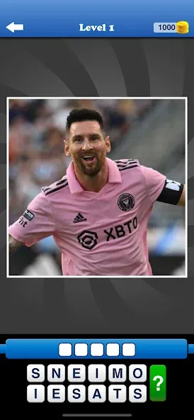 Whos the Player? Football Quiz [МОД: Меню, Бесконечные монеты и Открытые уровни] Screenshot 2